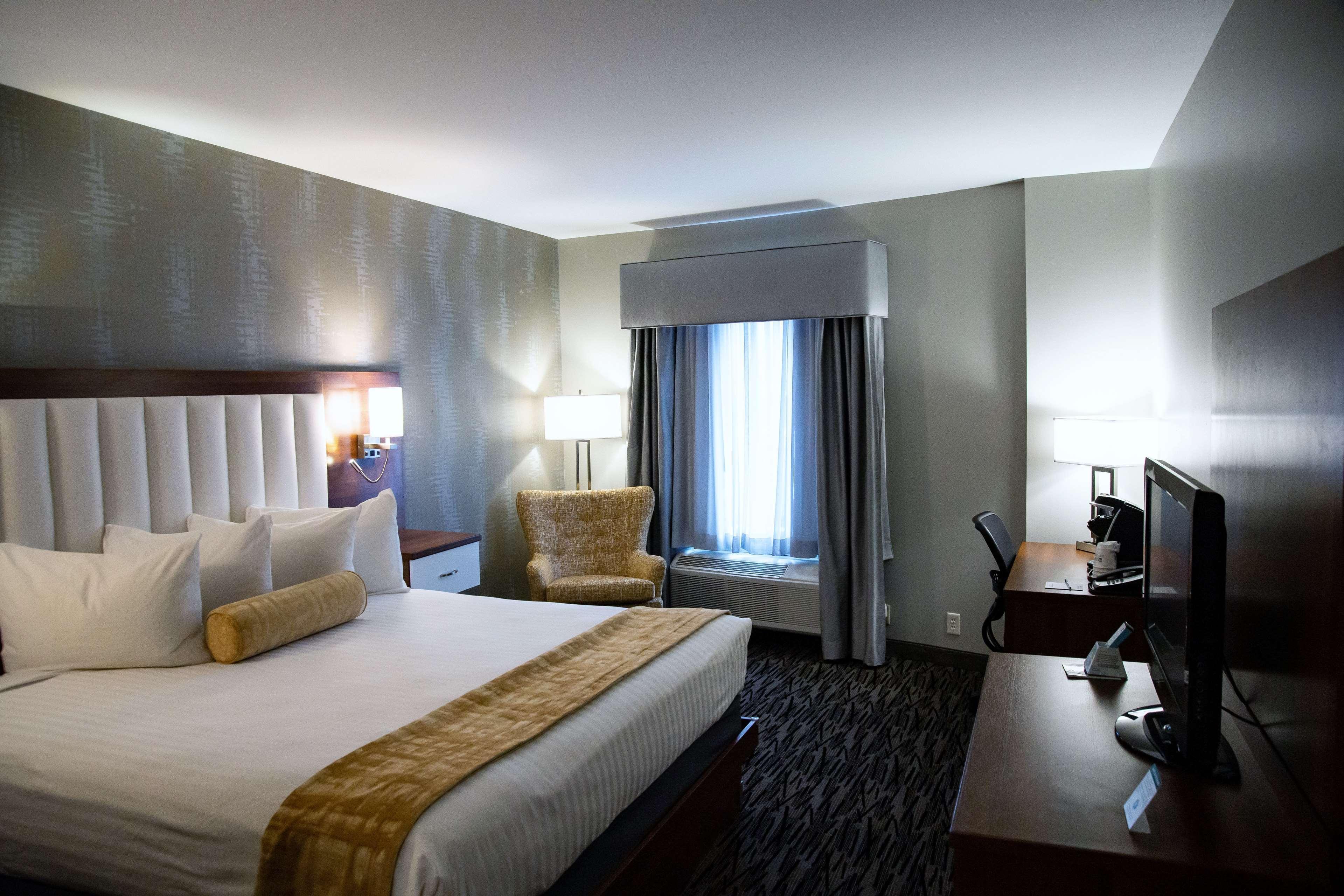 Best Western On The Avenue Buffalo Exteriör bild